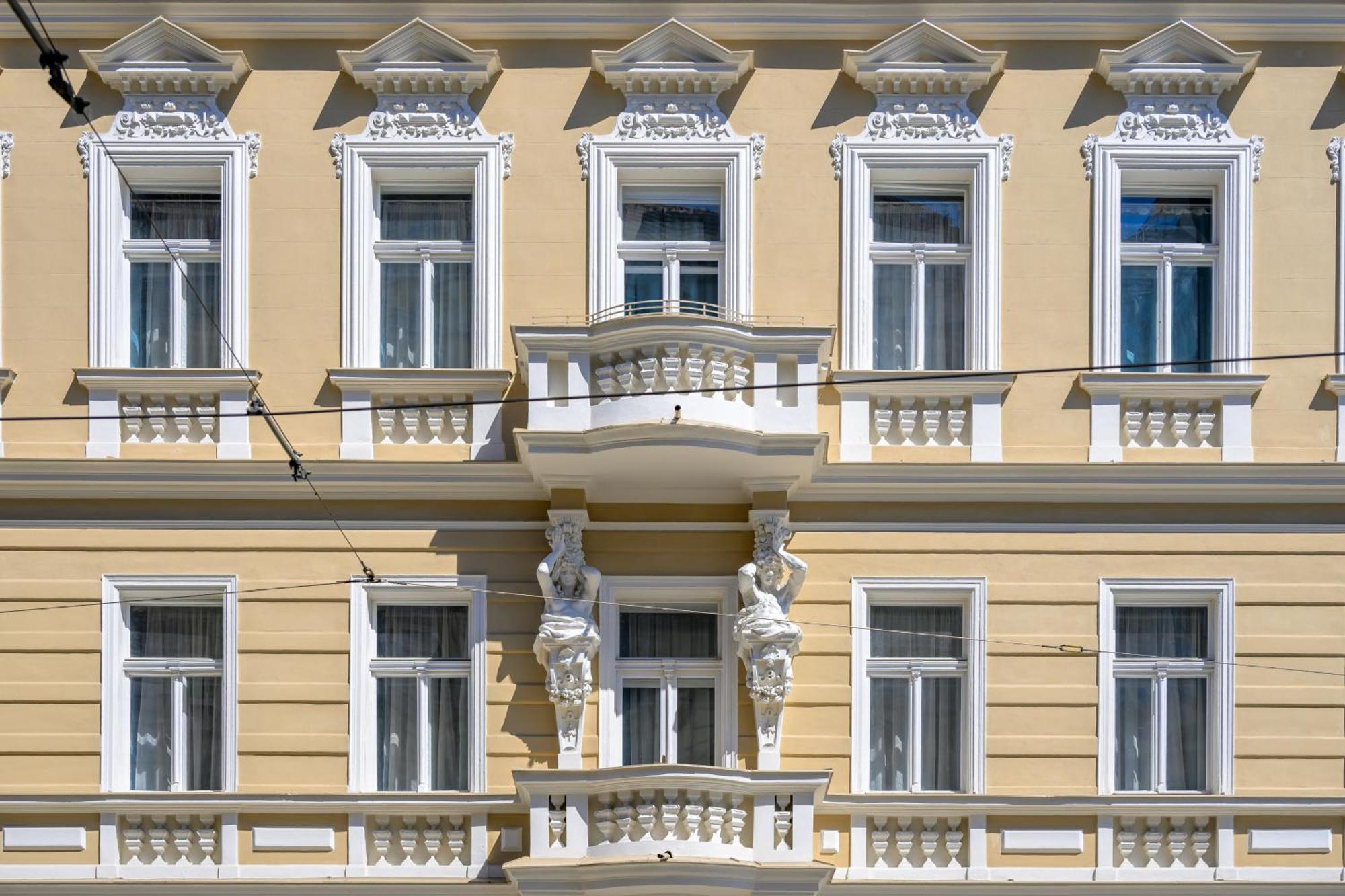 Royal Prague City Apartments Exteriör bild