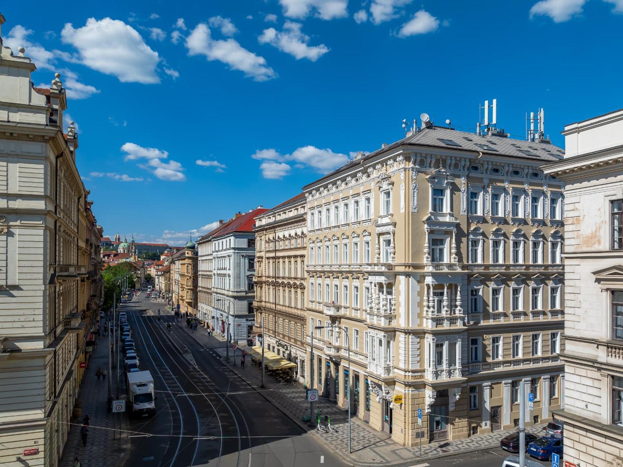 Royal Prague City Apartments Exteriör bild