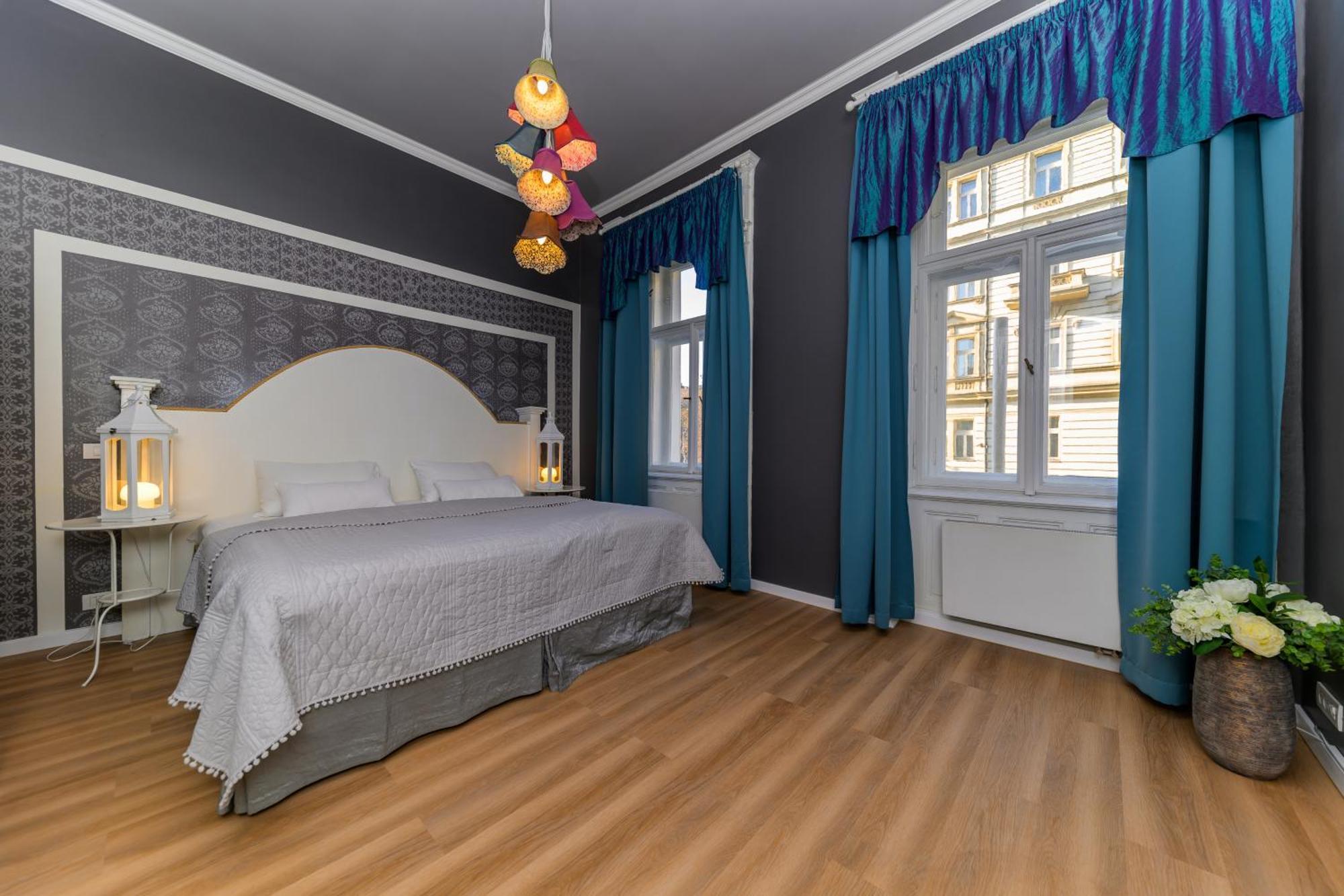 Royal Prague City Apartments Exteriör bild