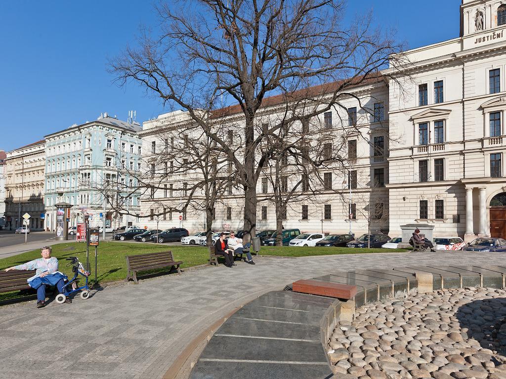 Royal Prague City Apartments Exteriör bild
